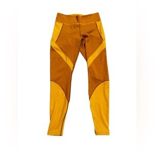 Lululemon Early Extension HR Tight 28" Women’s Size 10 Yellow Gold